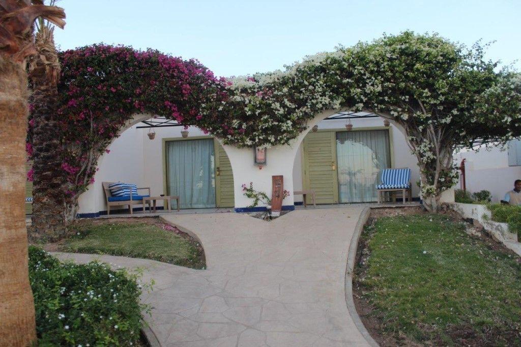 Retac Qunay Dahab Resort & Spa Exterior foto A typical hotel room at the resort